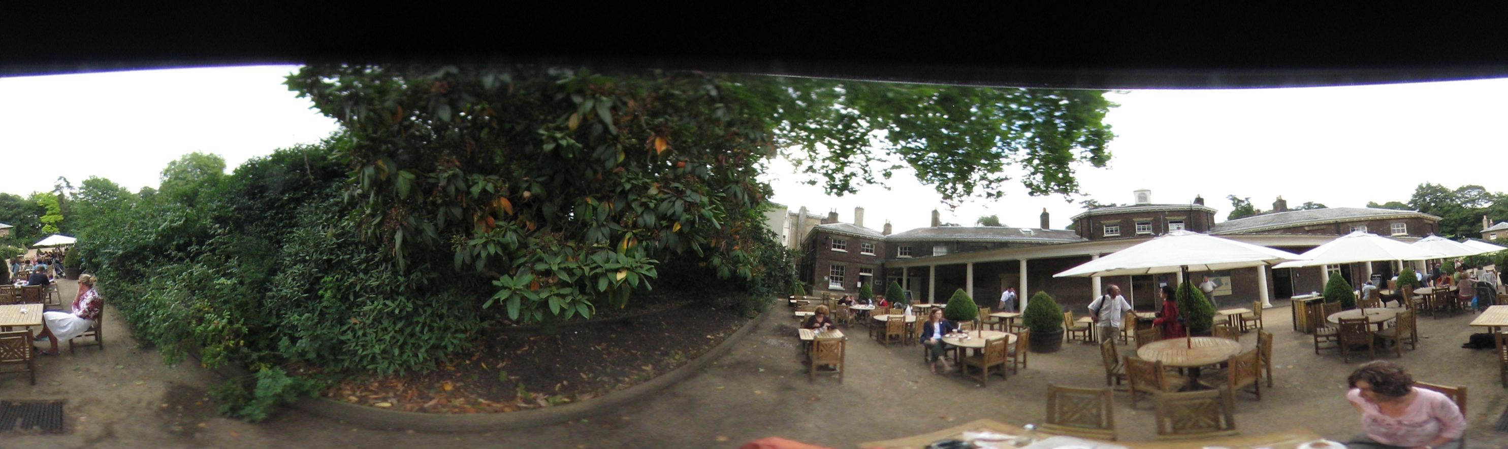 London, Coffeeshop in Hampstead Heath, August 22 2006